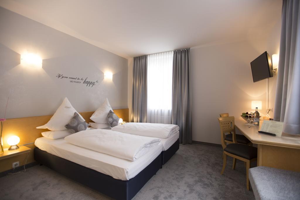 Drexel'S Parkhotel เมมมิงเงน ห้อง รูปภาพ